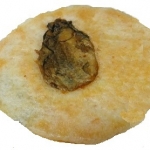 牡蠣まるごとせんべい　Kaki Marugoto Senbei　広島県お土産菓子